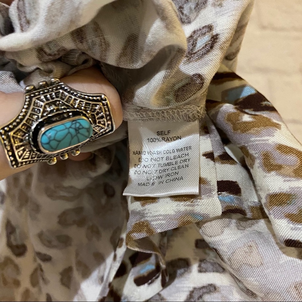 NEW Leopard Wrap Top - Picture 6 of 15